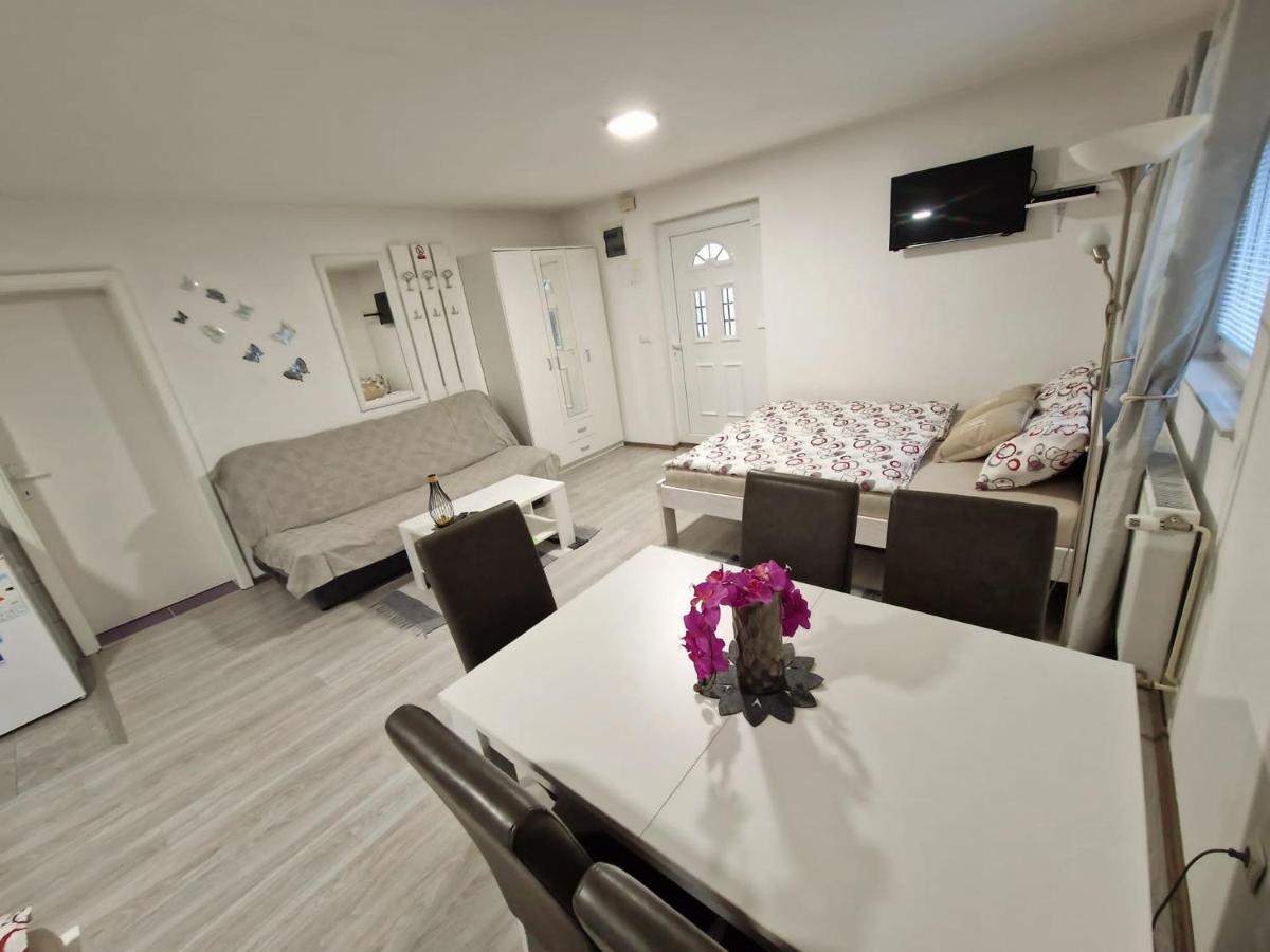 Guesthouse Ella Slunj Zewnętrze zdjęcie
